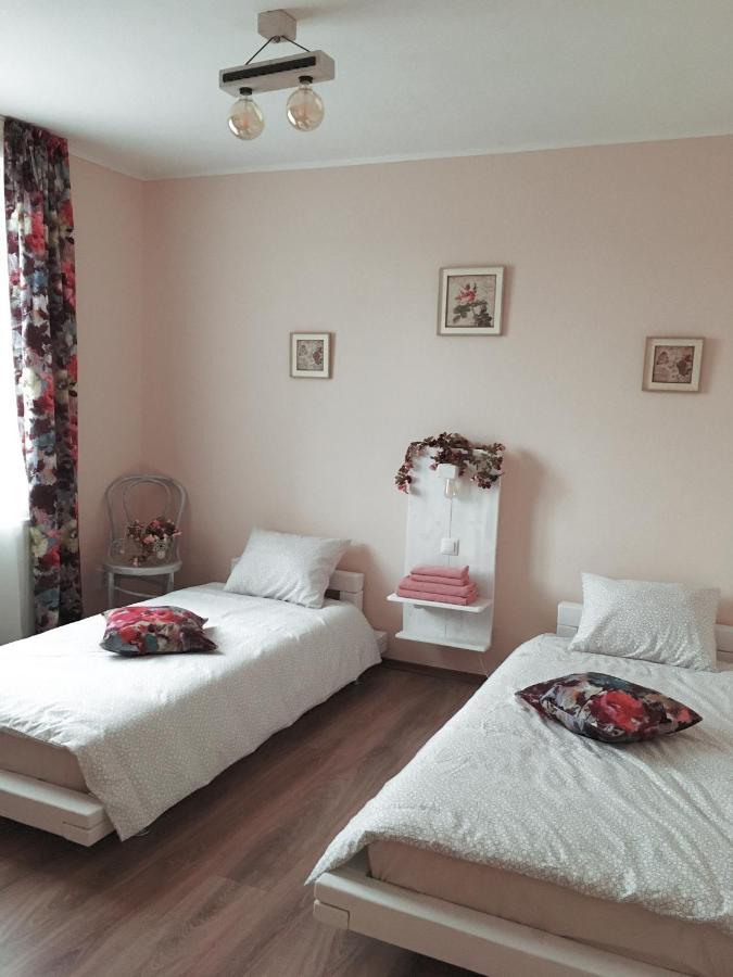 Kara Apartman Odorheiu Secuiesc Exterior foto
